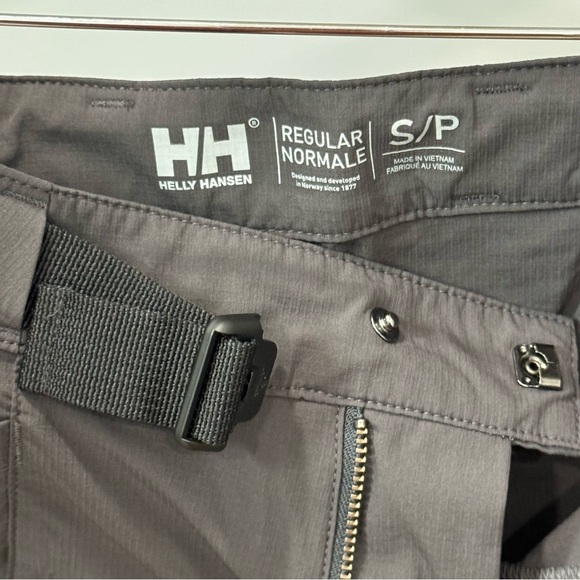 Helly Hansen tech hiking shorts - Picture 3 of 5